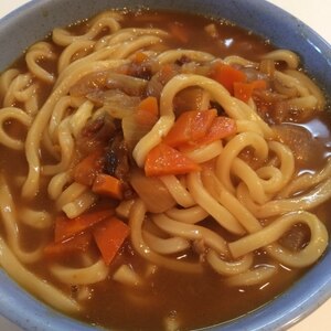 残ったカレーで♪簡単カレーうどんお蕎麦屋さん風